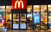 麦当劳CEO坚定承诺:2024年继续在中国新增千家门店