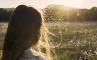 破茧而出：挣脱精神内耗的枷锁，拥抱真实生活