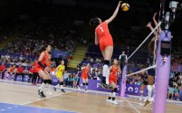 中国女排3-2险胜美国 斩获巴黎奥运会开门红